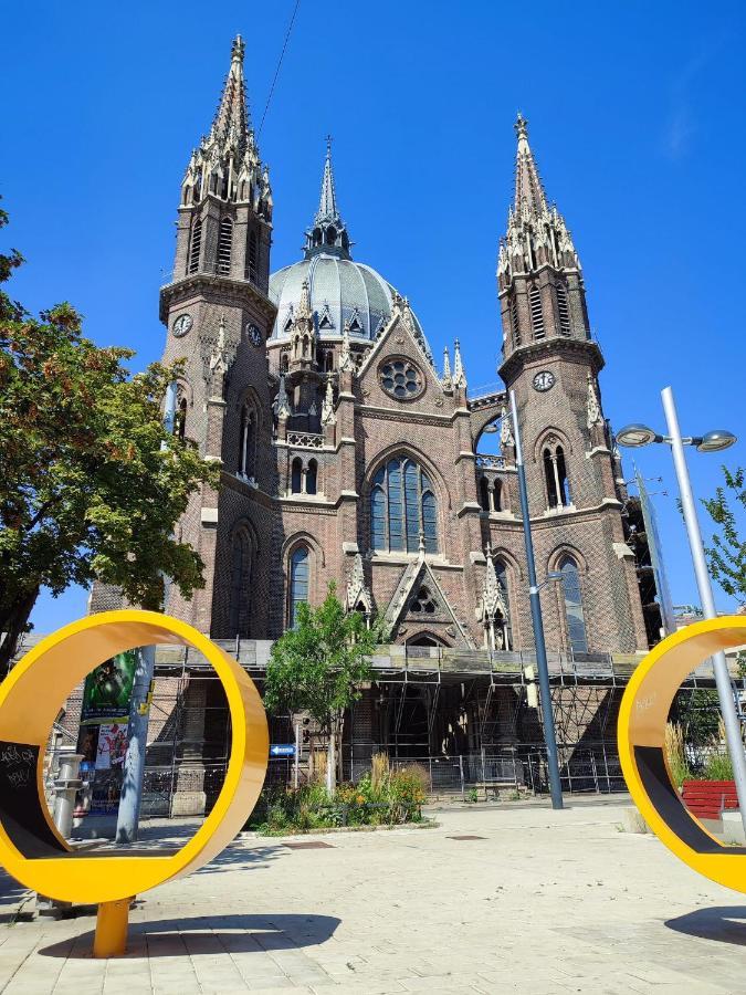 Central Mariahilfer Apartment 5 Min To The Schoenbrunn Palace And City Shopping Center Wien Ngoại thất bức ảnh
