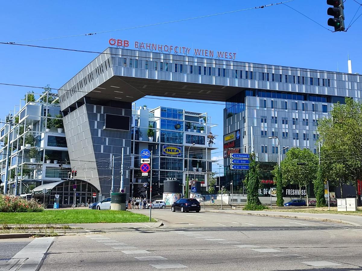 Central Mariahilfer Apartment 5 Min To The Schoenbrunn Palace And City Shopping Center Wien Ngoại thất bức ảnh
