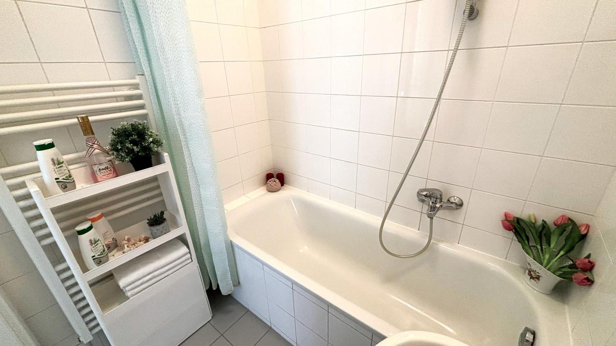 Central Mariahilfer Apartment 5 Min To The Schoenbrunn Palace And City Shopping Center Wien Ngoại thất bức ảnh