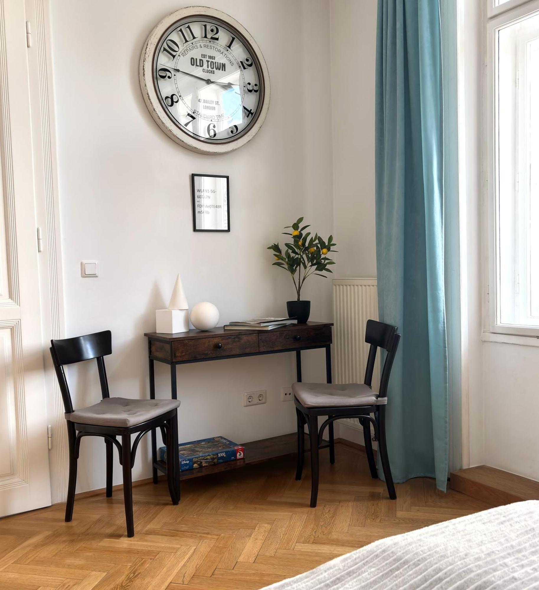Central Mariahilfer Apartment 5 Min To The Schoenbrunn Palace And City Shopping Center Wien Ngoại thất bức ảnh
