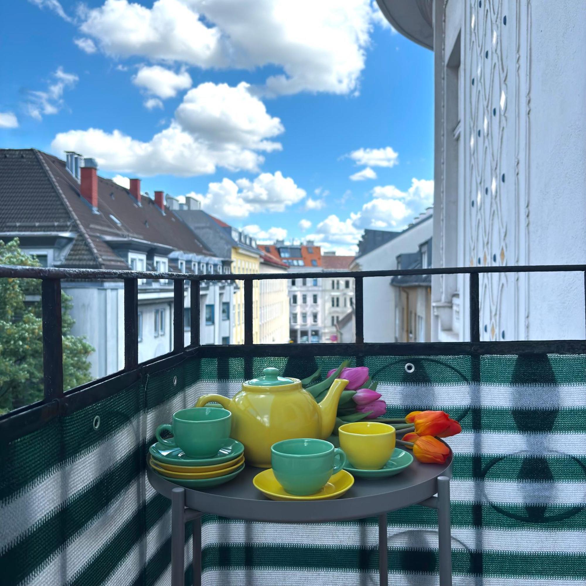 Central Mariahilfer Apartment 5 Min To The Schoenbrunn Palace And City Shopping Center Wien Ngoại thất bức ảnh